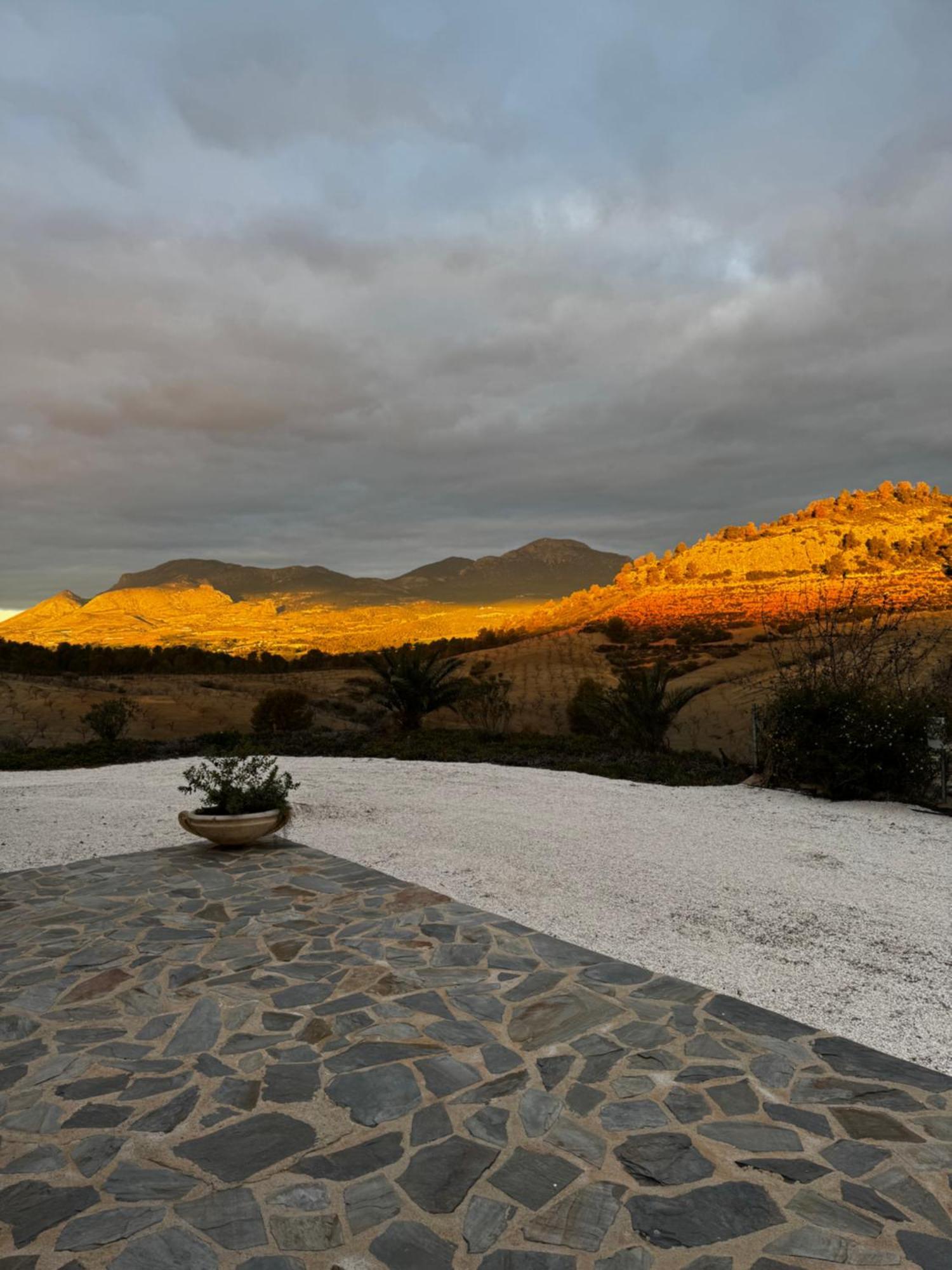 Bed and Breakfast Casa Lamberdina Fuensanta  Екстер'єр фото